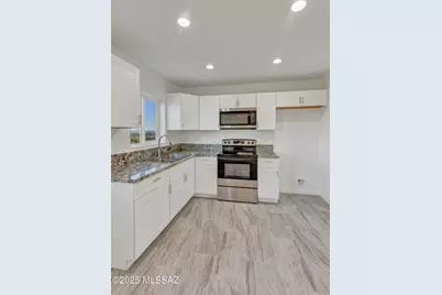 333 Camino Magnifico, Rio Rico, AZ 85648 - Photo 7