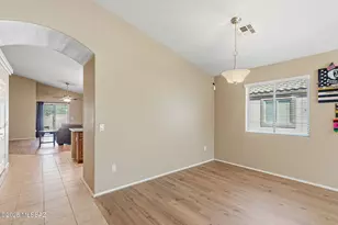 11182 W Mogollon Rim Dr, Marana, AZ 85658 - Photo 5