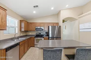 11182 W Mogollon Rim Dr, Marana, AZ 85658 - Photo 7