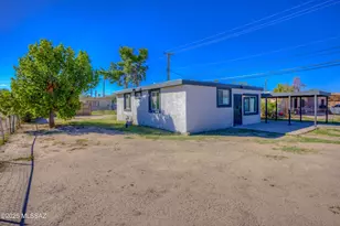 1601 W Circle A Dr, Tucson, AZ 85713 - Photo 3