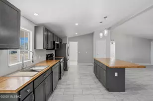 11935 S Amber Ann Ln, Tucson, AZ 85736 - Photo 19