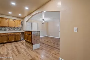 2002 E Pinon Dr, Tucson, AZ 85706 - Photo 23