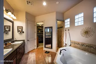 5702 N Lady Ln, Tucson, AZ 85704 - Photo 11