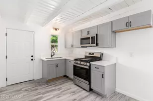 1014 N Grande Ave, Tucson, AZ 85745 - Photo 11