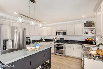 9130 N Safflower Lane, Tucson, AZ 85743 - Photo 11