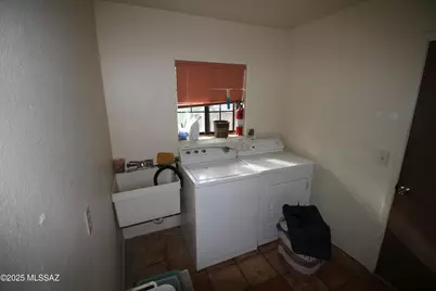 181 W Oak Hills Drive, Oracle, AZ 85623 - Photo 11