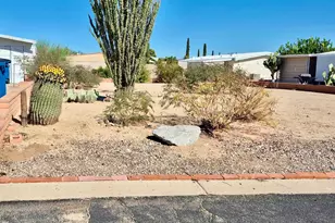 278 W Mora Dr, Green Valley, AZ 85614 - Photo 3
