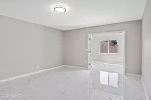 4136 E Megan Dr, Tucson, AZ 85712 - Photo 5