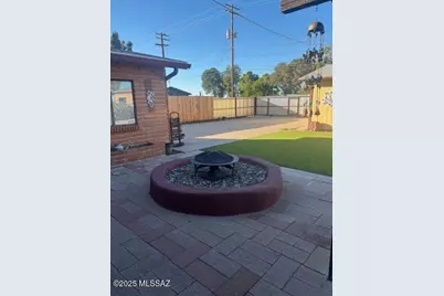 1210 W Schafer Drive, Tucson, AZ 85705 - Photo 11