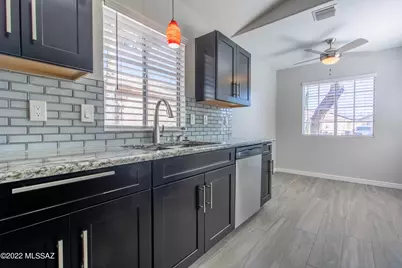 3688 W Sunglade Drive, Tucson, AZ 85742 - Photo 3