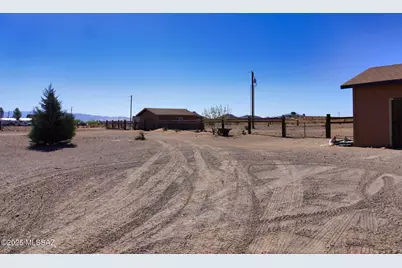 5215 E Sunizona Avenue, Pearce, AZ 85625 - Photo 29