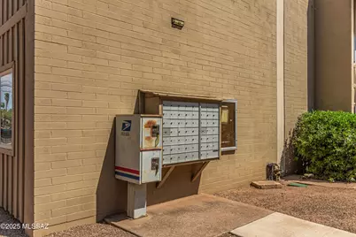 2525 N Alvernon Way #E6, Tucson, AZ 85712 - Photo 23