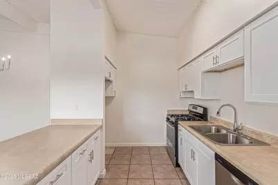 2525 N Alvernon Way #E6, Tucson, AZ 85712 - Photo 5