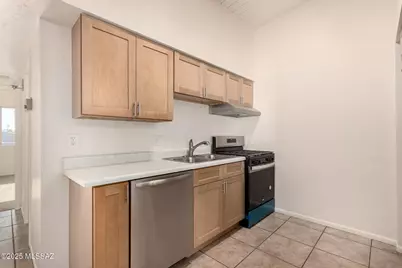 2525 N Alvernon Way #F8, Tucson, AZ 85712 - Photo 11
