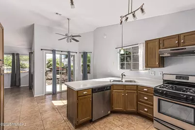 12690 N Bandanna Way, Oro Valley, AZ 85755 - Photo 11