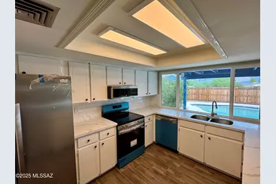 9301 E Speedway Boulevard, Tucson, AZ 85710 - Photo 21