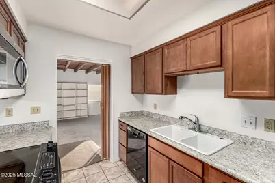 1520 S Abrego Drive, Green Valley, AZ 85614 - Photo 13