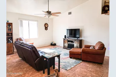 1569 W Cottonwood Canyon Drive, Benson, AZ 85602 - Photo 5