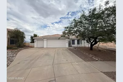 8305 N Solitude Way, Tucson, AZ 85743 - Photo 1