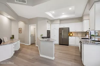 14513 N Lost Arrow Drive, Oro Valley, AZ 85755 - Photo 11