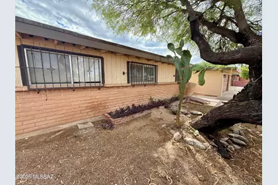 8645 E Bellevue Place, Tucson, AZ 85715 - Photo 3