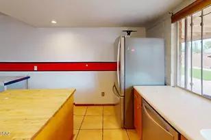 8645 E Bellevue Pl, Tucson, AZ 85715 - Photo 7