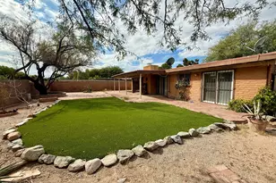 8645 E Bellevue Pl, Tucson, AZ 85715 - Photo 19