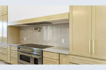 2537 N Lloyd Bush Drive, Tucson, AZ 85745 - Photo 11