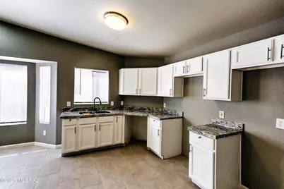 8966 E Fairway Groves Drive, Tucson, AZ 85730 - Photo 9