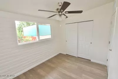 206 W Blacklidge Drive, Tucson, AZ 85705 - Photo 15