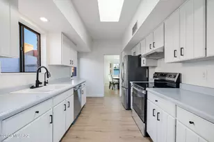 9343 E 30th St, Tucson, AZ 85710 - Photo 17