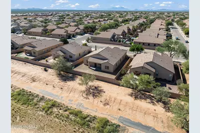 7491 S Woodbury Grove Drive, Tucson, AZ 85757 - Photo 9