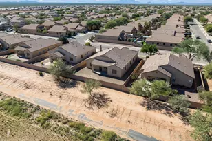 7491 S Woodbury Grove Dr, Tucson, AZ 85757 - Photo 9