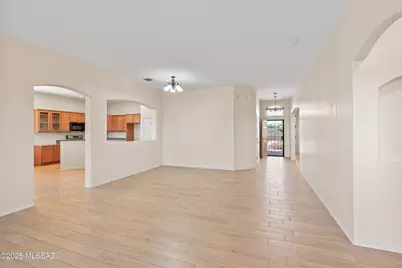 7491 S Woodbury Grove Drive, Tucson, AZ 85757 - Photo 15