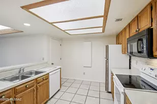 4285 N River Grove Cir, Tucson, AZ 85719 - Photo 17