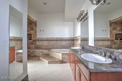 6241 N Panorama Drive, Tucson, AZ 85743 - Photo 35