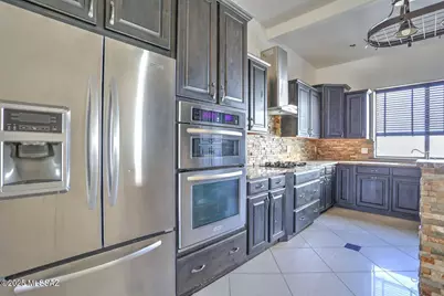 6241 N Panorama Drive, Tucson, AZ 85743 - Photo 7