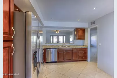 7857 E Colette Street, Tucson, AZ 85710 - Photo 9