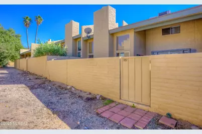 7857 E Colette Street, Tucson, AZ 85710 - Photo 35