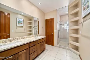 6882 E Desert Wind Ct, Tucson, AZ 85750 - Photo 33