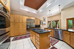 6882 E Desert Wind Ct, Tucson, AZ 85750 - Photo 13