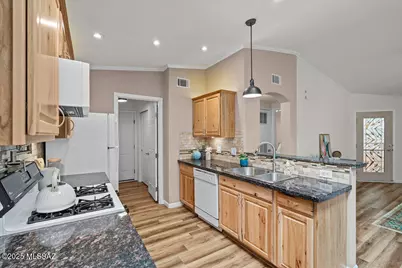 543 W Deerview Court, Green Valley, AZ 85614 - Photo 9