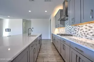 7771 W Buckeye Path, Marana, AZ 85658 - Photo 13