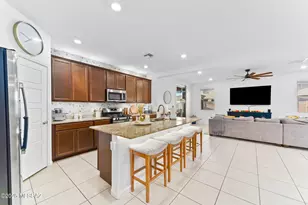 646 W Calle El Teclado, Sahuarita, AZ 85629 - Photo 9