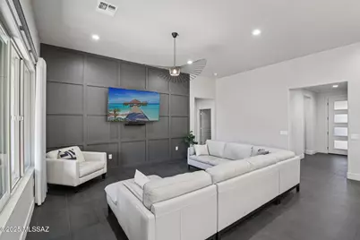 60047 E Arroyo Vista Drive, Oracle, AZ 85623 - Photo 9