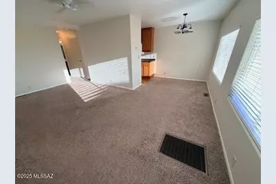 10674 N Everest Avenue, Oro Valley, AZ 85737 - Photo 11