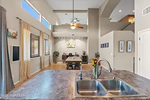 7450 W Shining Amber Ln, Tucson, AZ 85743 - Photo 15