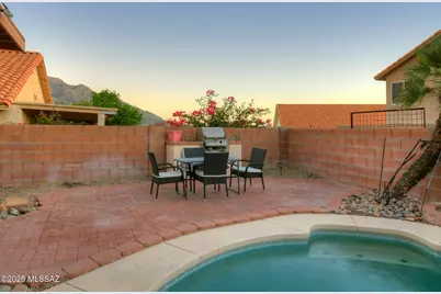 10527 N Camino Rosas Nuevas, Oro Valley, AZ 85737 - Photo 23
