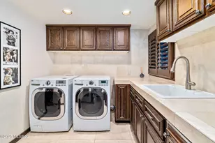 6475 N Ventana Canyon Dr, Tucson, AZ 85750 - Photo 17