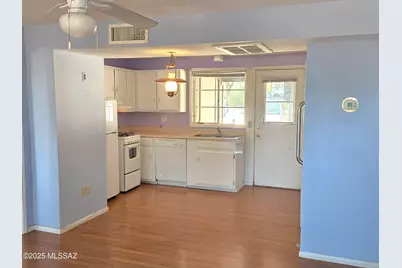 484 S La Canada Drive #B, Green Valley, AZ 85614 - Photo 5